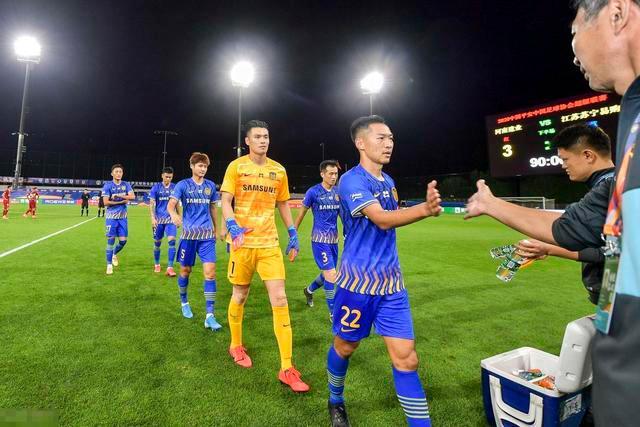 记者：卡马文加和巴斯克斯参加了皇马合练
